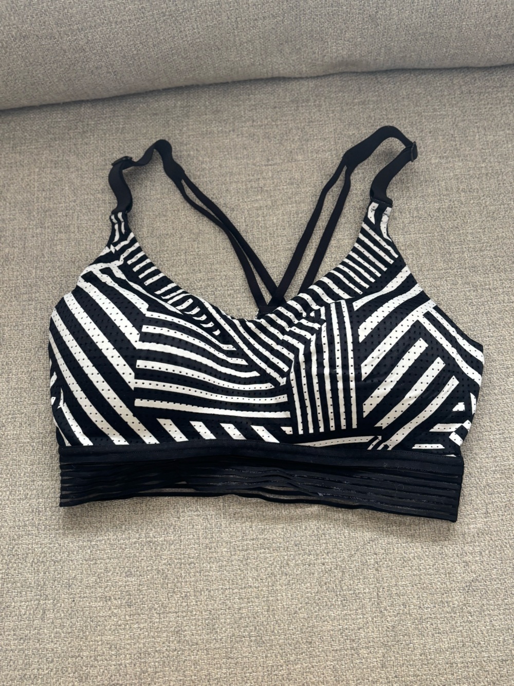 Victoria Sport Black and White Padded Sports Bra 34D